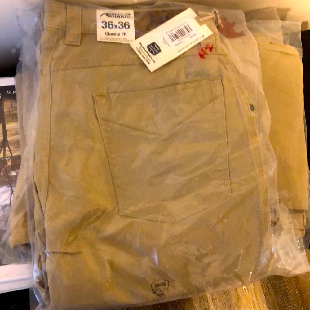 Mountain Khakis classic fit Yellowstone pants